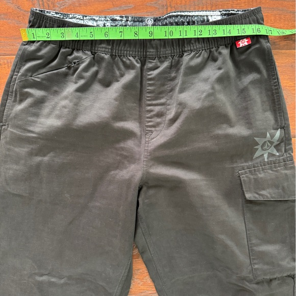 Volcom Men’s Tokyo True Streamlined Shell Elastic Waist Cargo Pant - size Medium - Picture 5 of 5